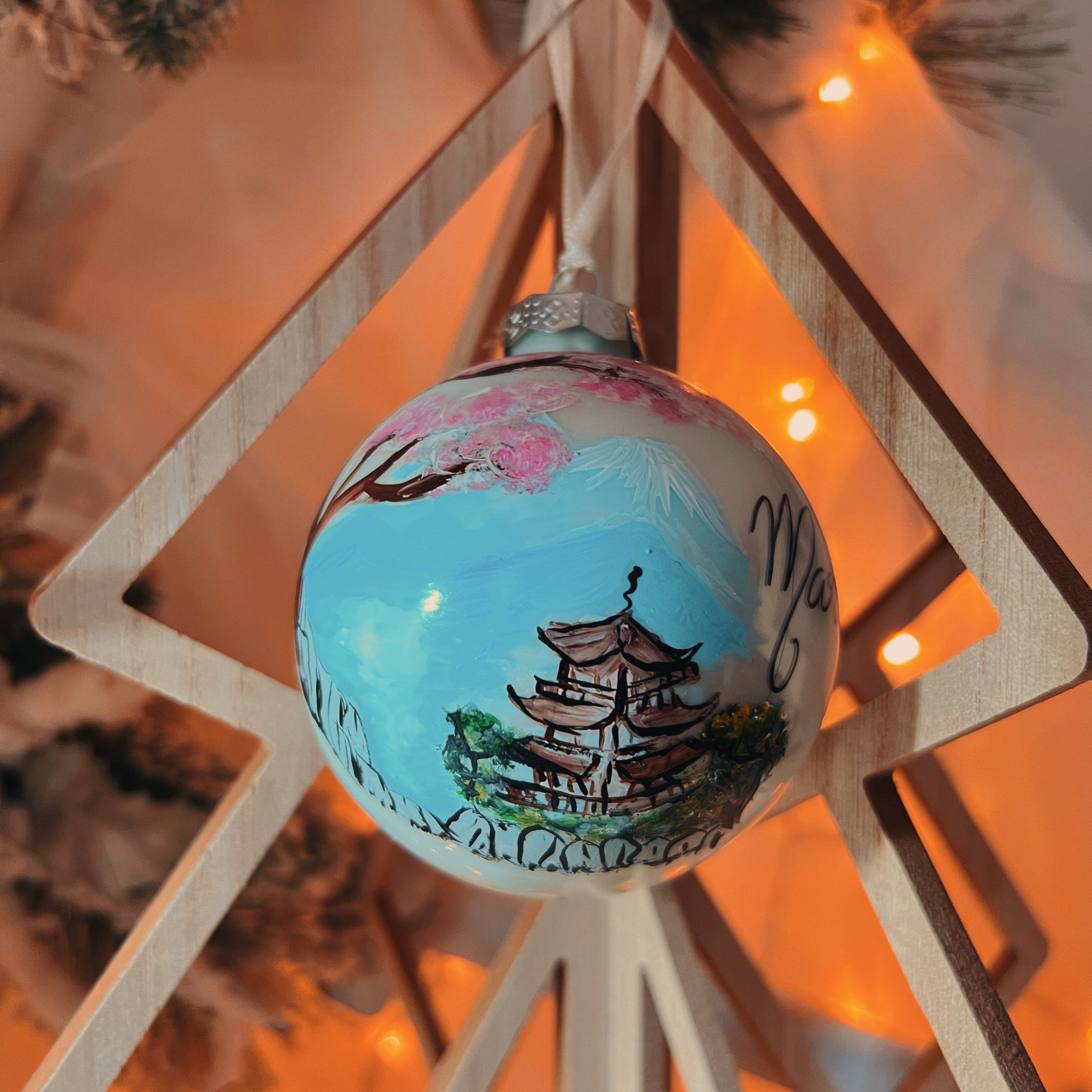 Sfera di Natale in Vetro Sakura Tera Dipinta A Mano