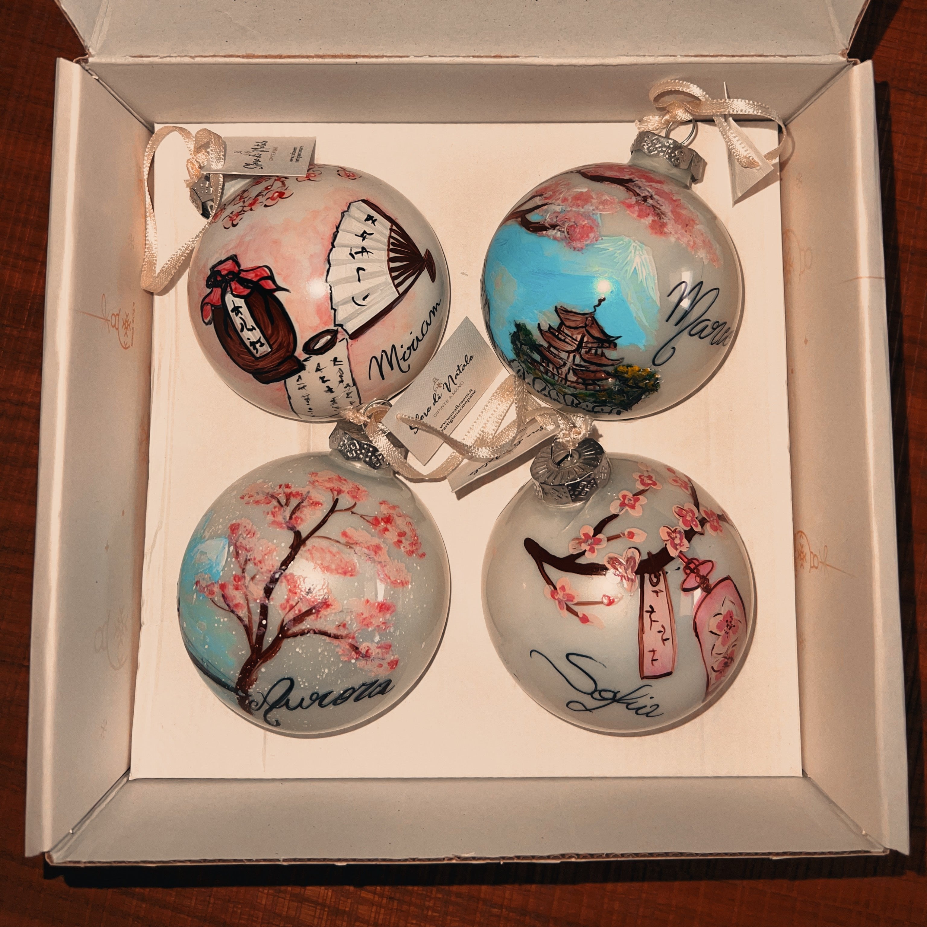 KIT 4 Sfere di Natale in Vetro Personalizzate Sakura 8cm Ø