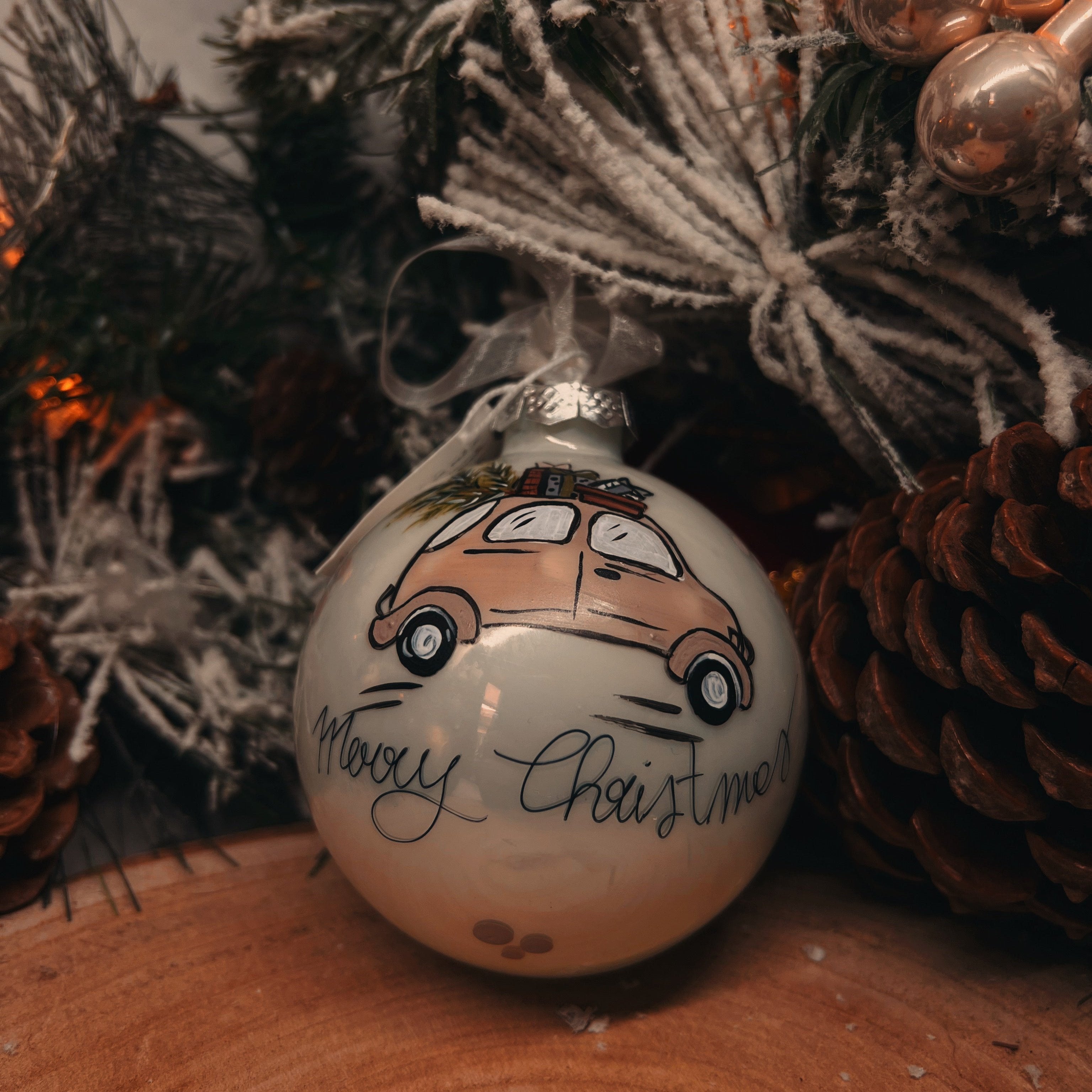 Sfera di Natale in Vetro Macchinina Scandinavian Dipinta A Mano