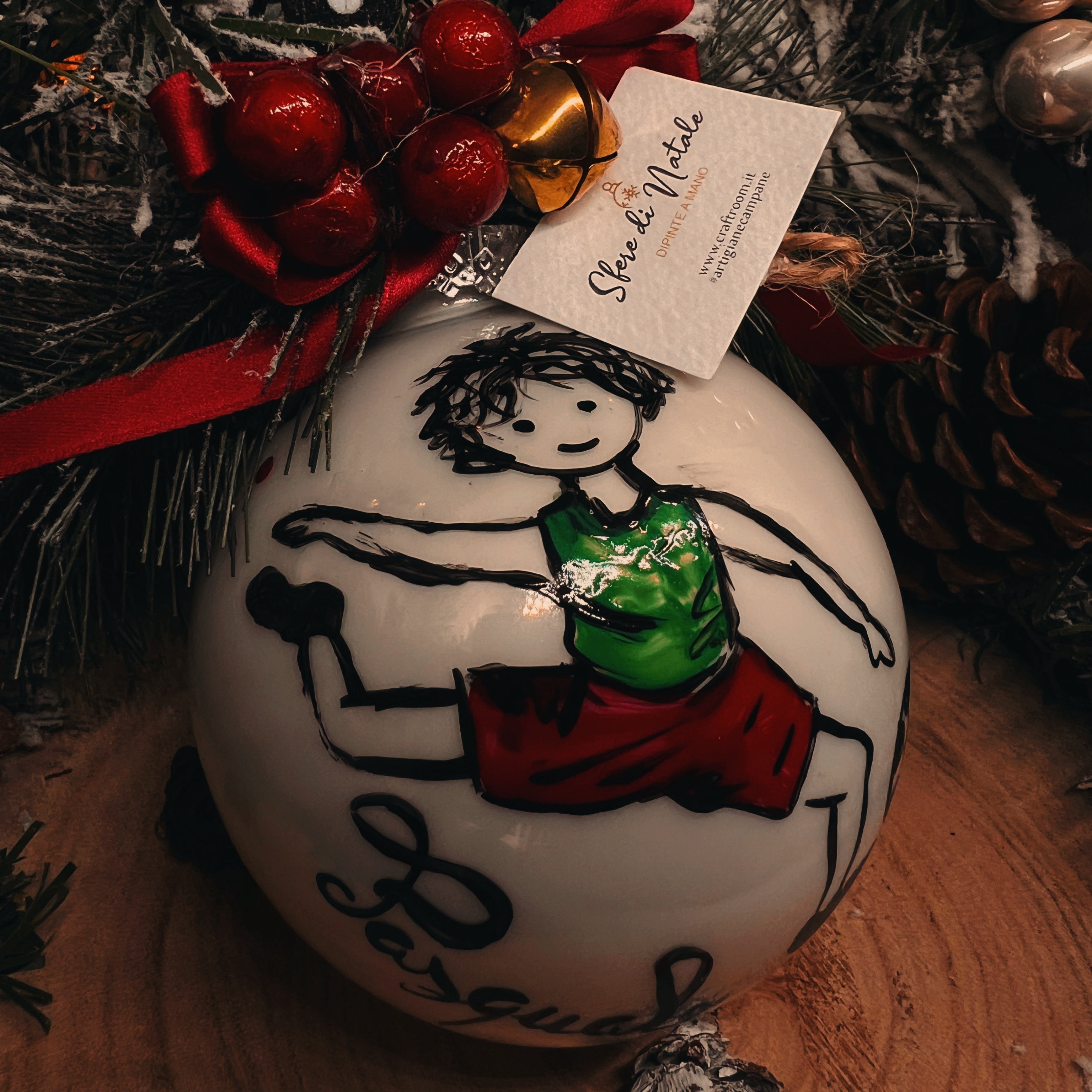 Sfera di Natale in Vetro Personalizzata Calciatore Dipinta a Mano