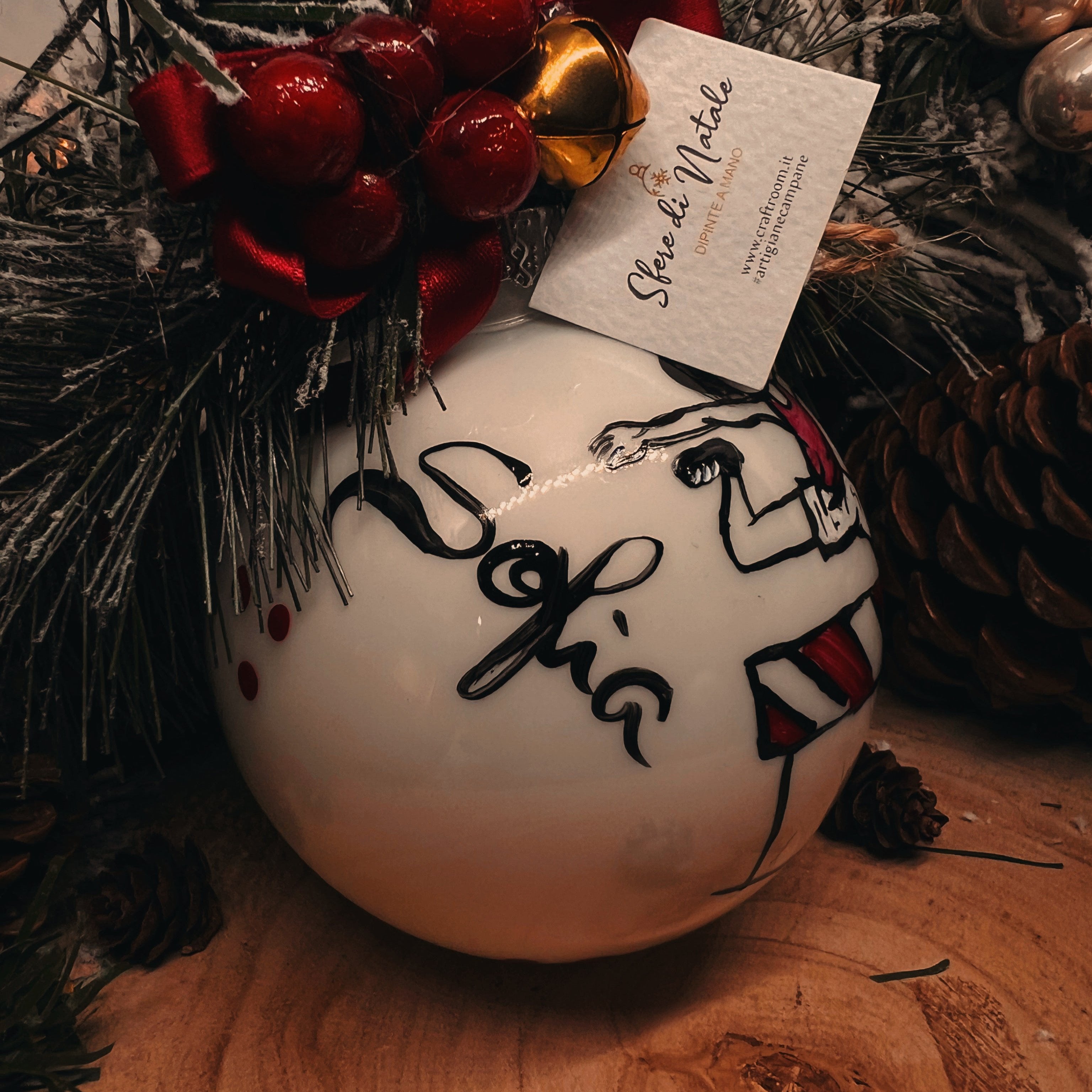 Sfera di Natale in Vetro Personalizzata Sport Dipinta a Mano