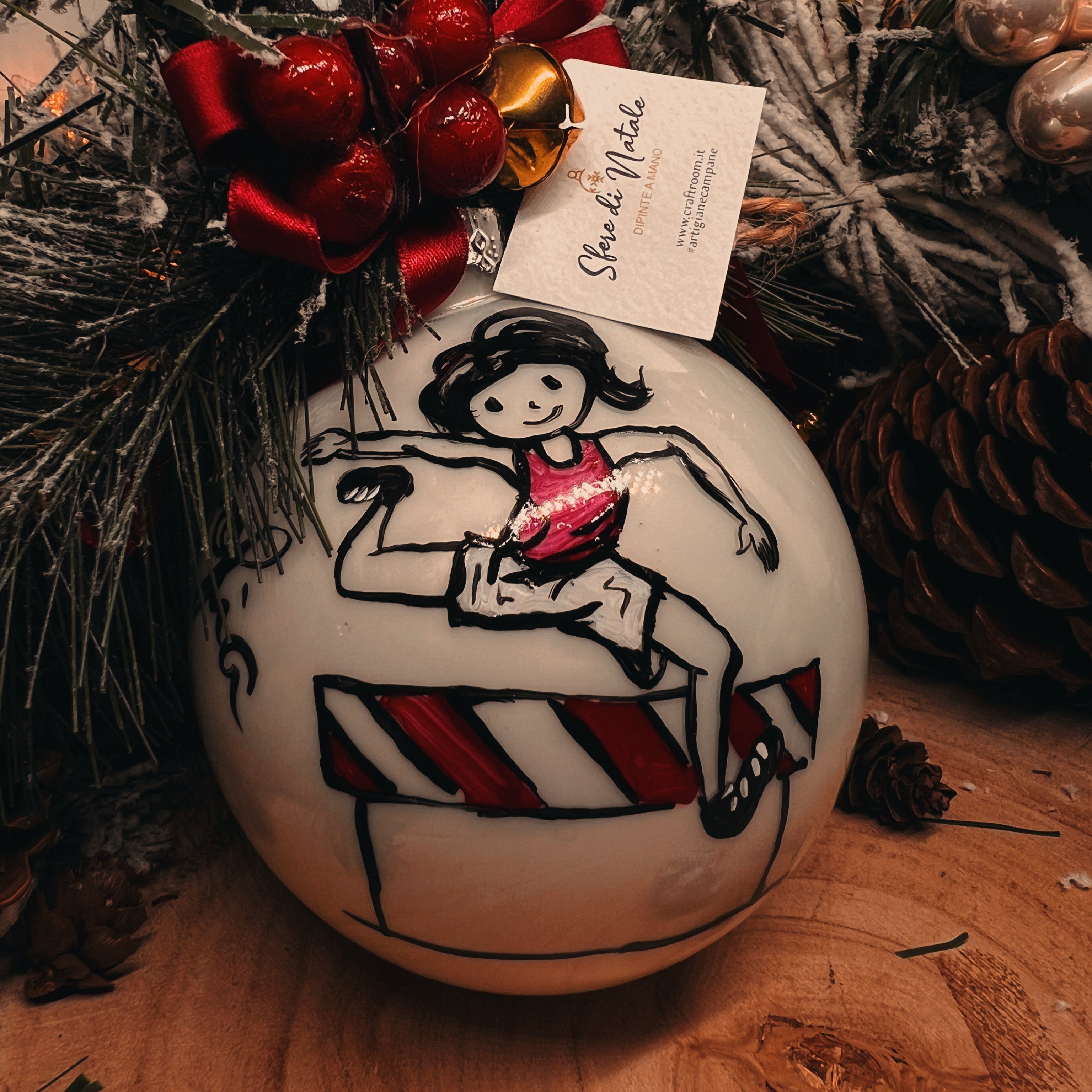 Sfera di Natale in Vetro Personalizzata Sport Dipinta a Mano