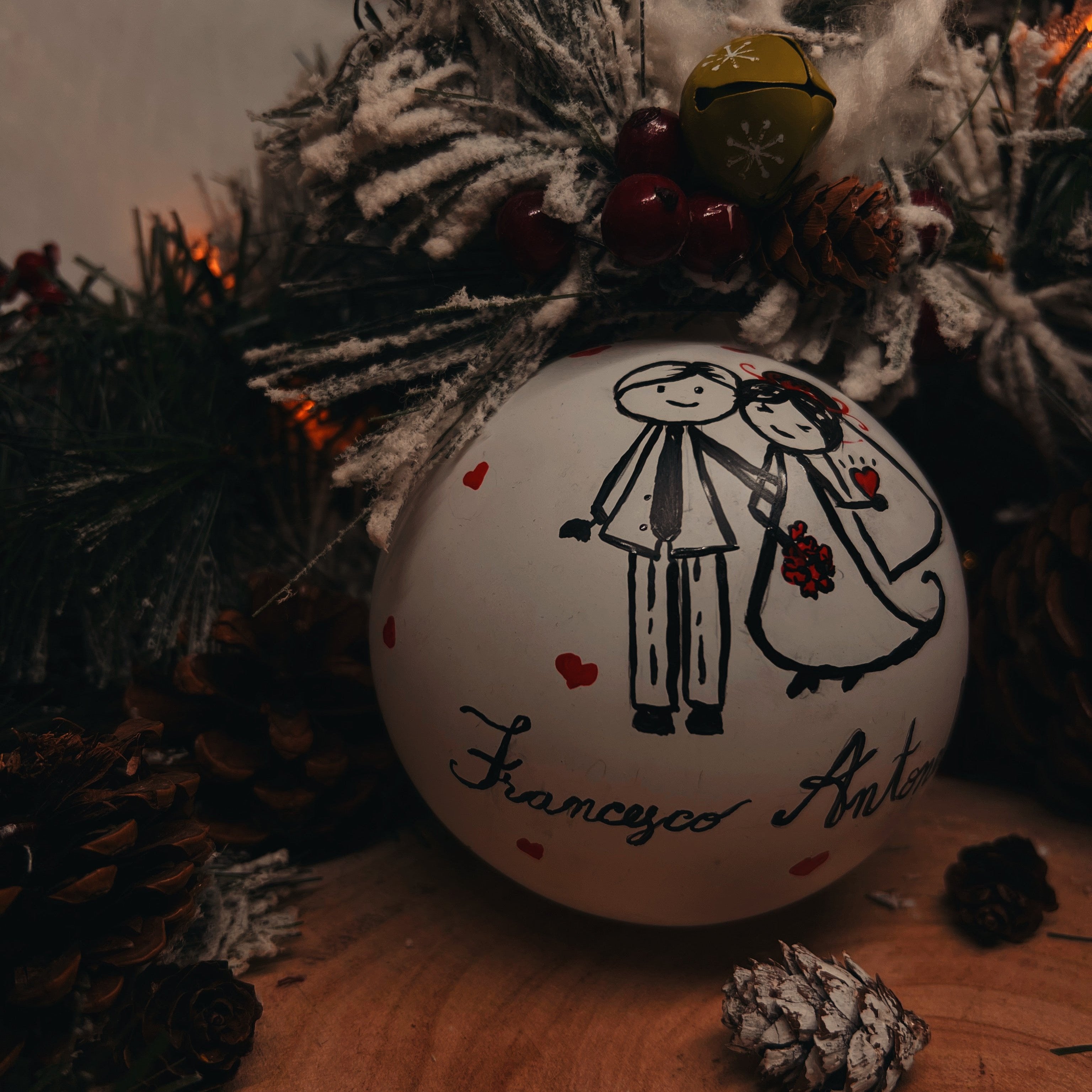 Sfera di Natale in Vetro Personalizzata Sposi Dipinta a Mano
