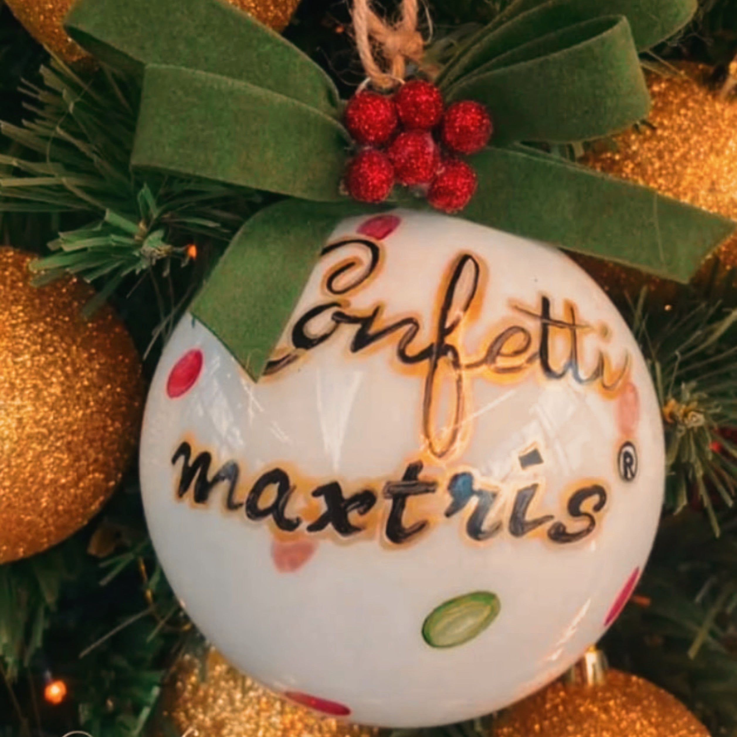 Vuoi personalizzare il tuo Albero Aziendale o regalarlo a uno o più clienti? Affidati alle nostre artigiane campane
